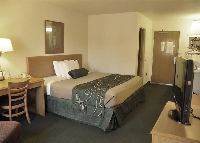 Hotel Travelodge By Wyndham 3*