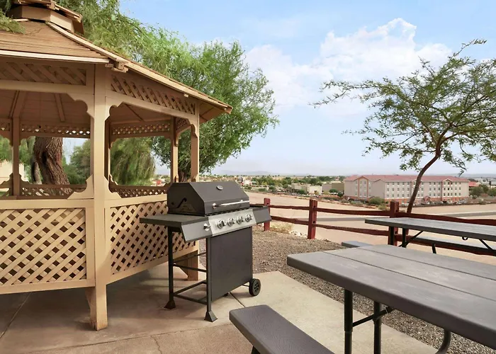 Travelodge By Wyndham Hotel Yuma